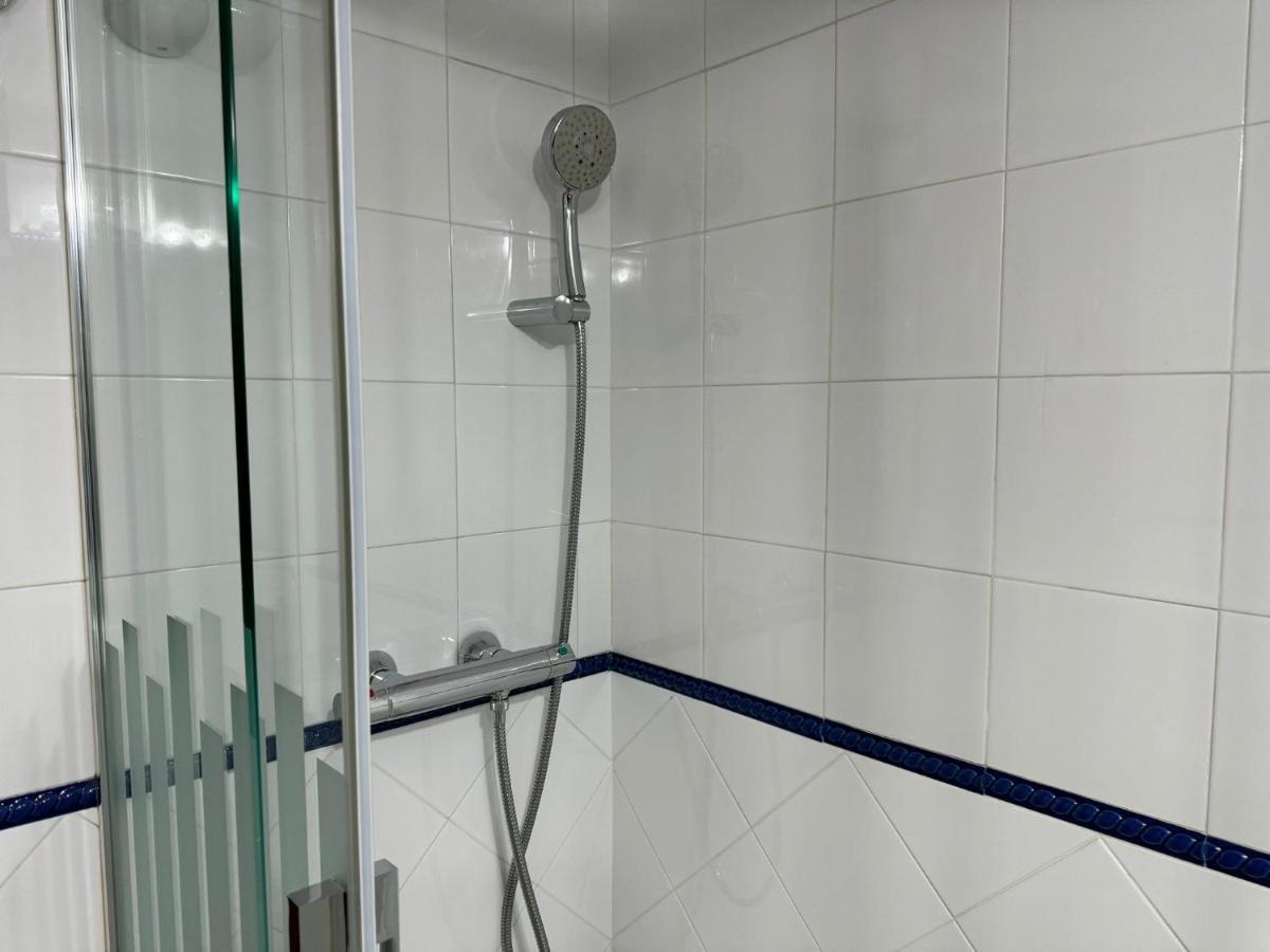 Apartamento Buen Pastor Con Parking Gratuito Cordoba Ngoại thất bức ảnh